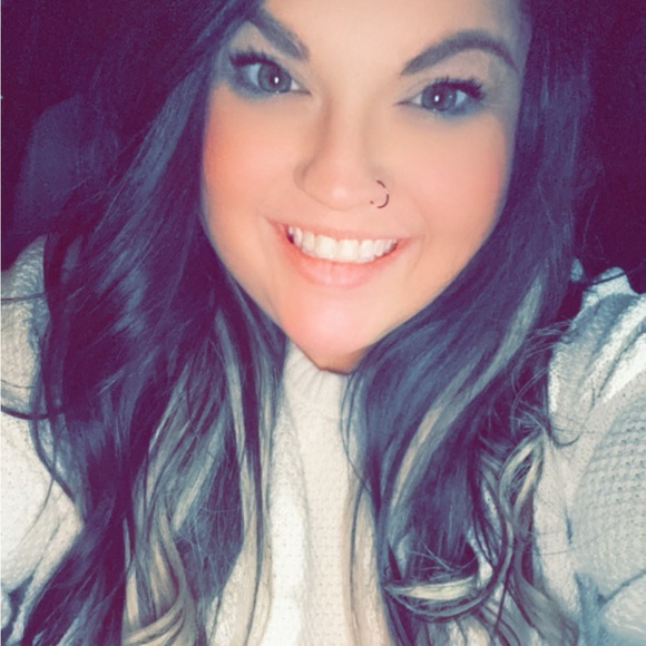 Meet your Posher, Justi - Picture 4 of 5